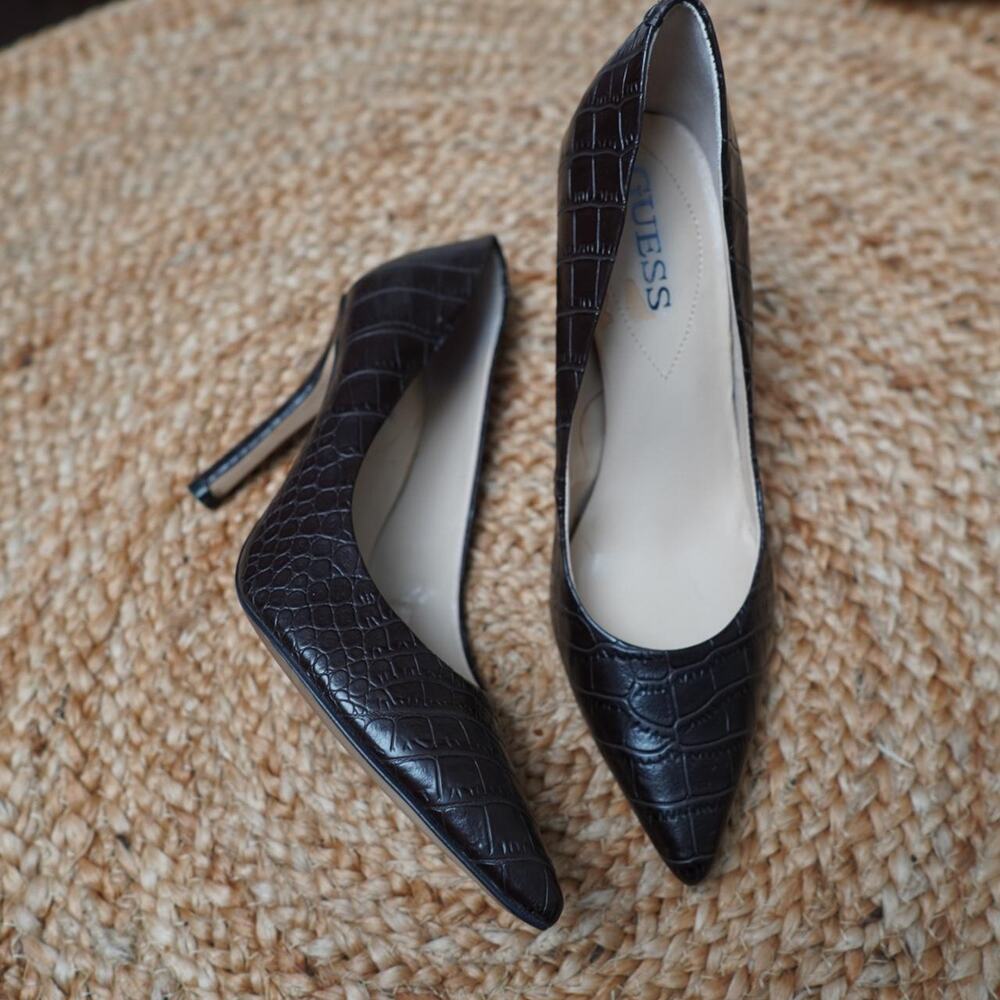 Guess Brown Croc Embossed Pointed Heels 7.5